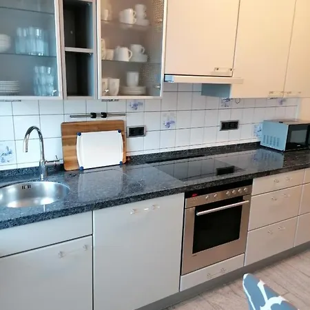 Dohlennest, Helle Moderne Fuer 4 Personen Apartmán